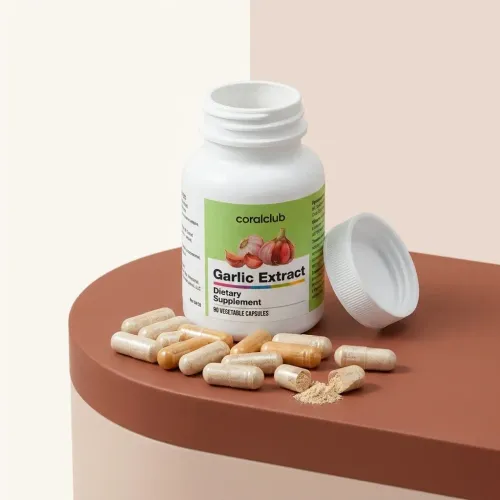 Garlic Extract dietary supplement bottle with vegetable capsules and garlic powder detail.
